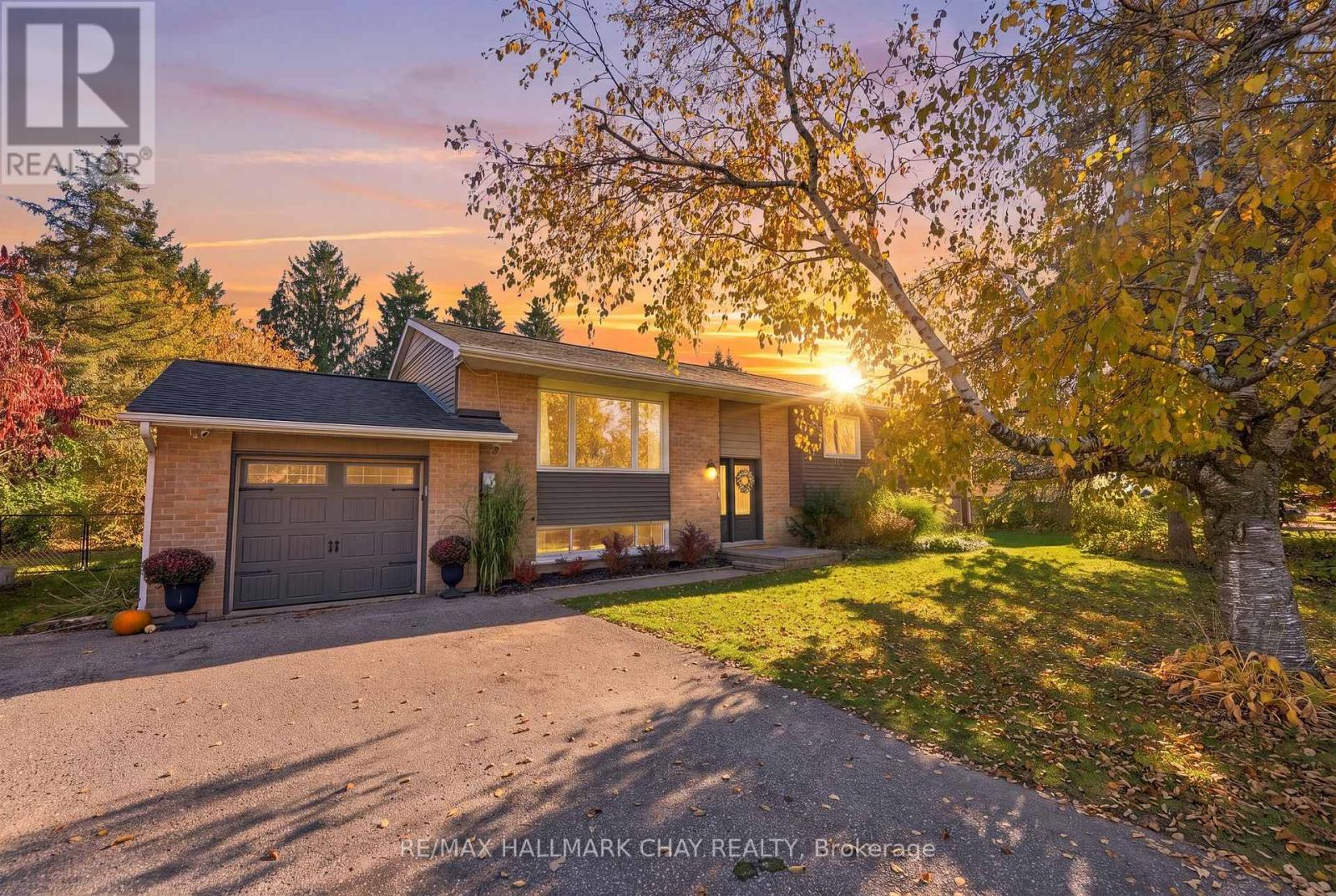 13 Gowan Road, Oro-Medonte (Shanty Bay), Ontario  L0L 2L0 - Photo 1 - S14117008