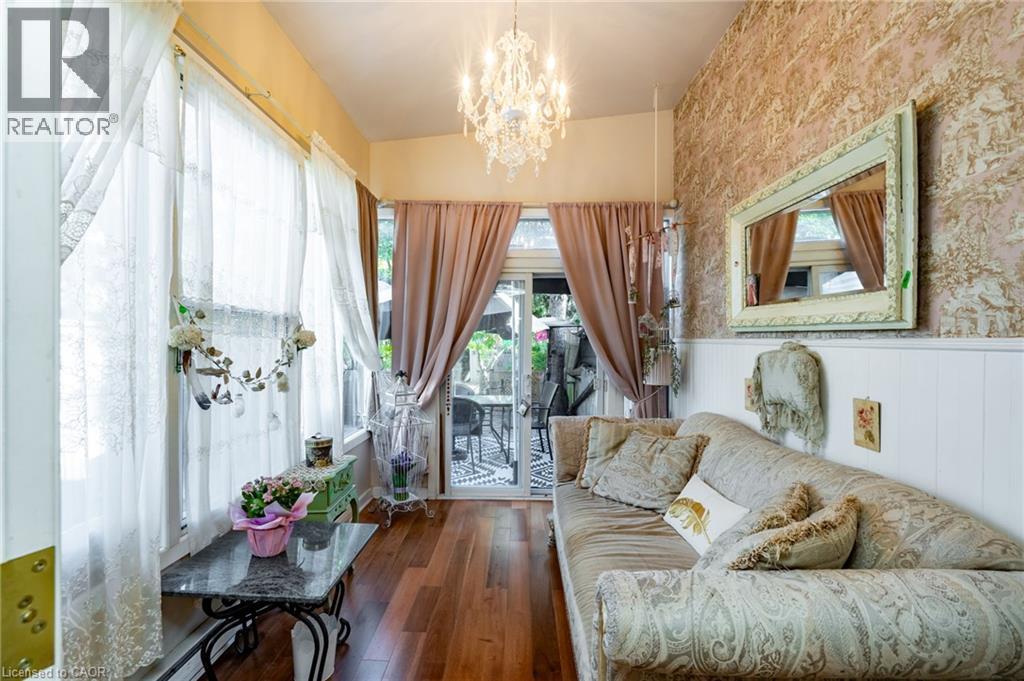 253 Bartlett Avenue, Toronto, Ontario  M6H 3G3 - Photo 11 - 40873967