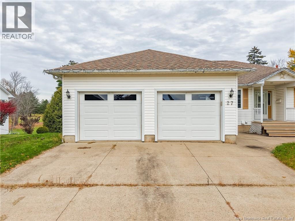 27 Howe Crescent, Oromocto, New Brunswick  E2V 2S1 - Photo 3 - NB150093