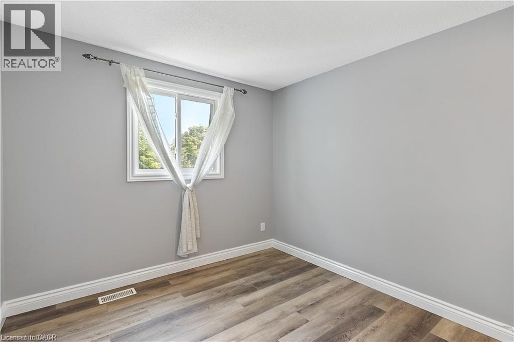 432b Dunvegan Drive, Waterloo, Ontario  N2K 2C7 - Photo 14 - 40874061