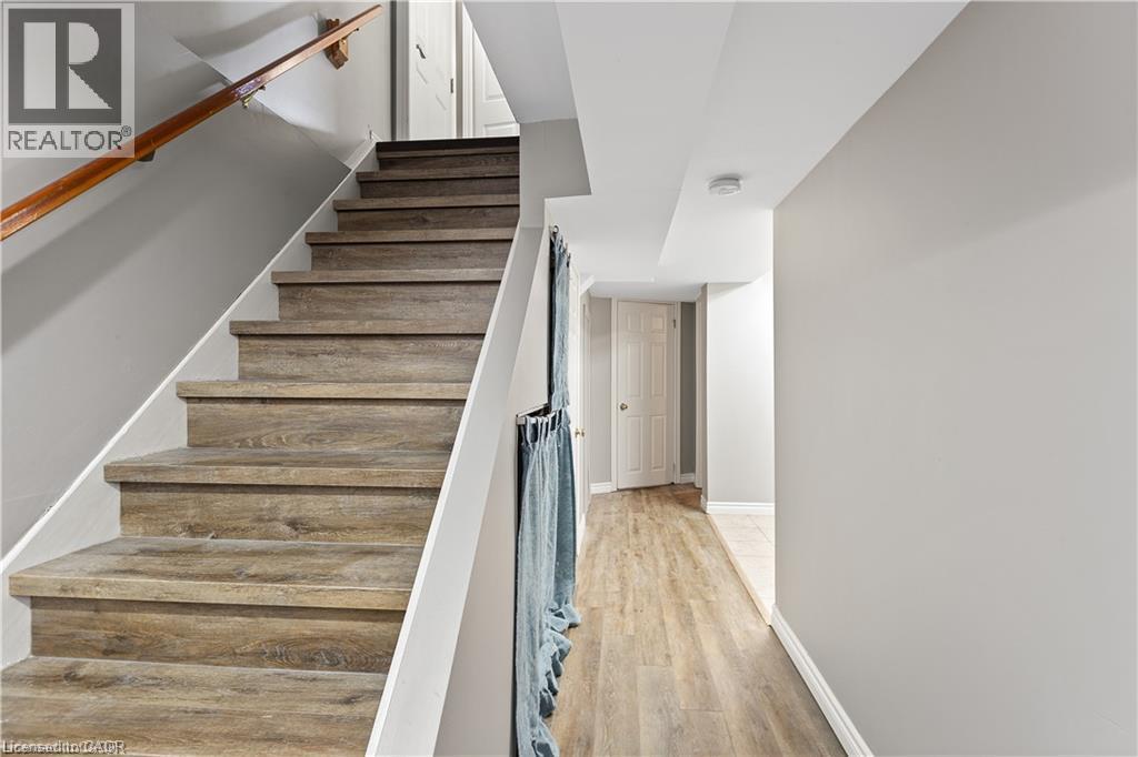 432b Dunvegan Drive, Waterloo, Ontario  N2K 2C7 - Photo 16 - 40874061