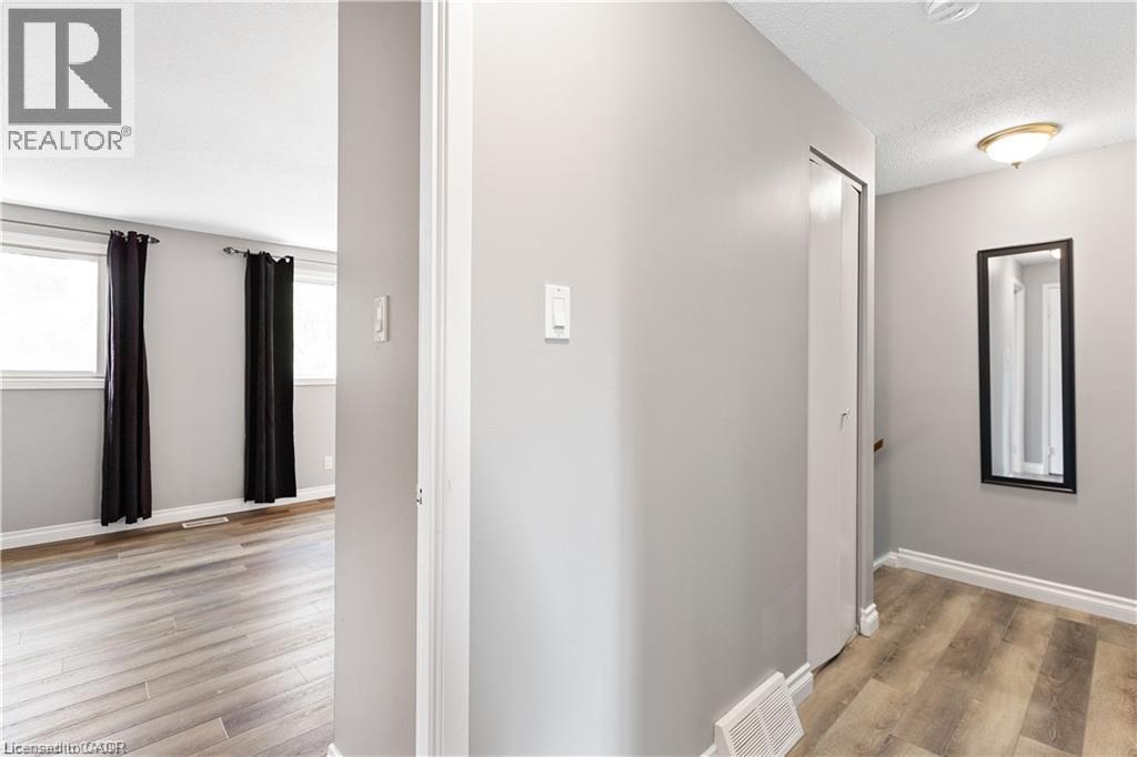 432b Dunvegan Drive, Waterloo, Ontario  N2K 2C7 - Photo 10 - 40874061