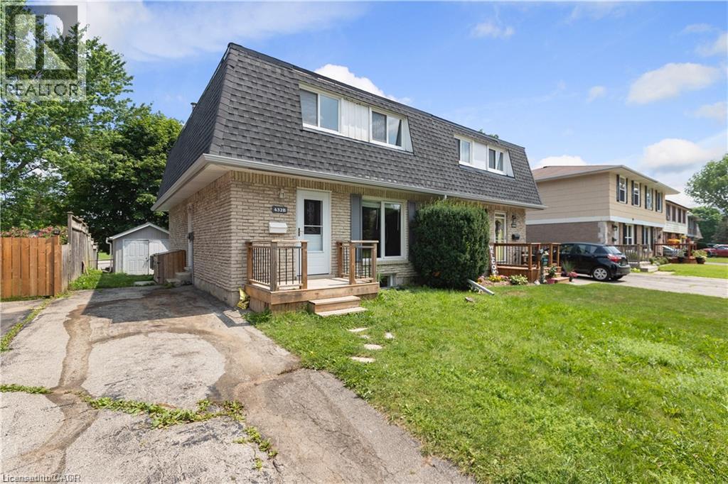 432b Dunvegan Drive, Waterloo, Ontario  N2K 2C7 - Photo 1 - 40874061