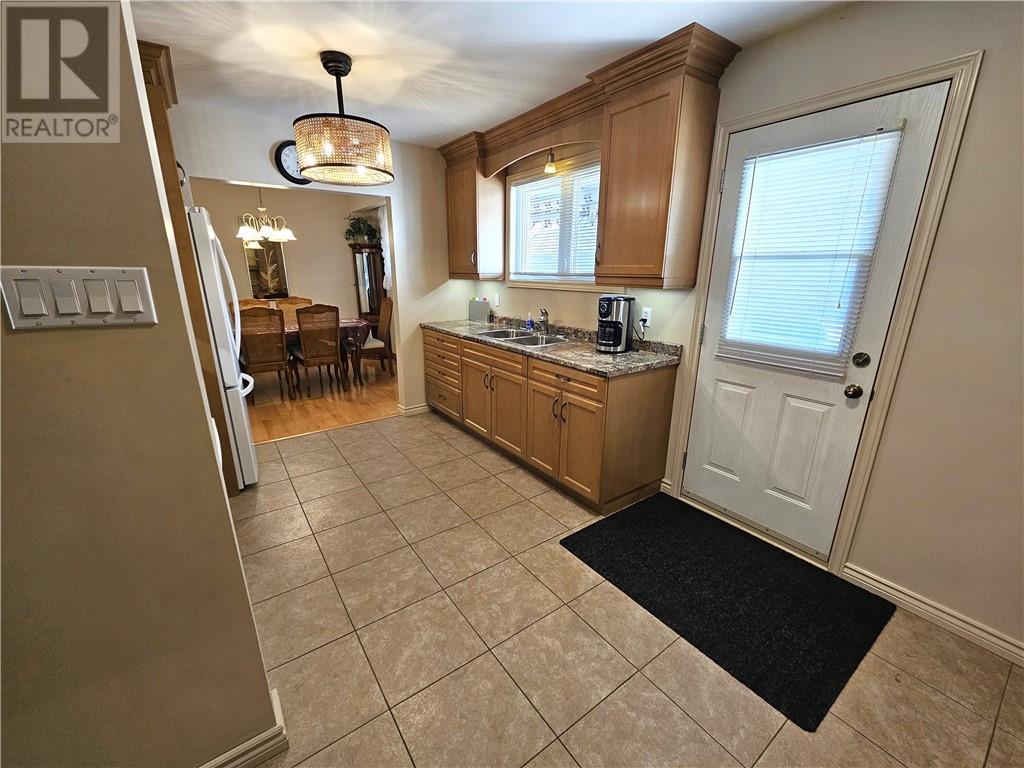 1211 Montrose Avenue, Greater Sudbury, Ontario  P3A 3B9 - Photo 11 - 2131093