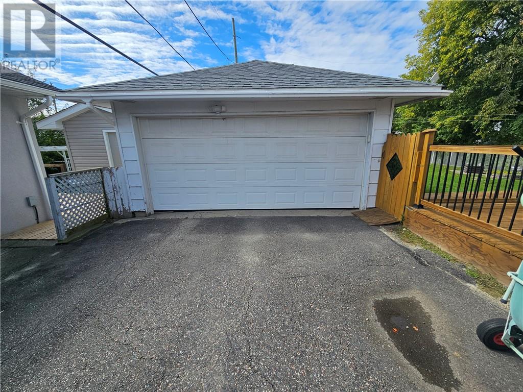 1211 Montrose Avenue, Greater Sudbury, Ontario  P3A 3B9 - Photo 46 - 2131093