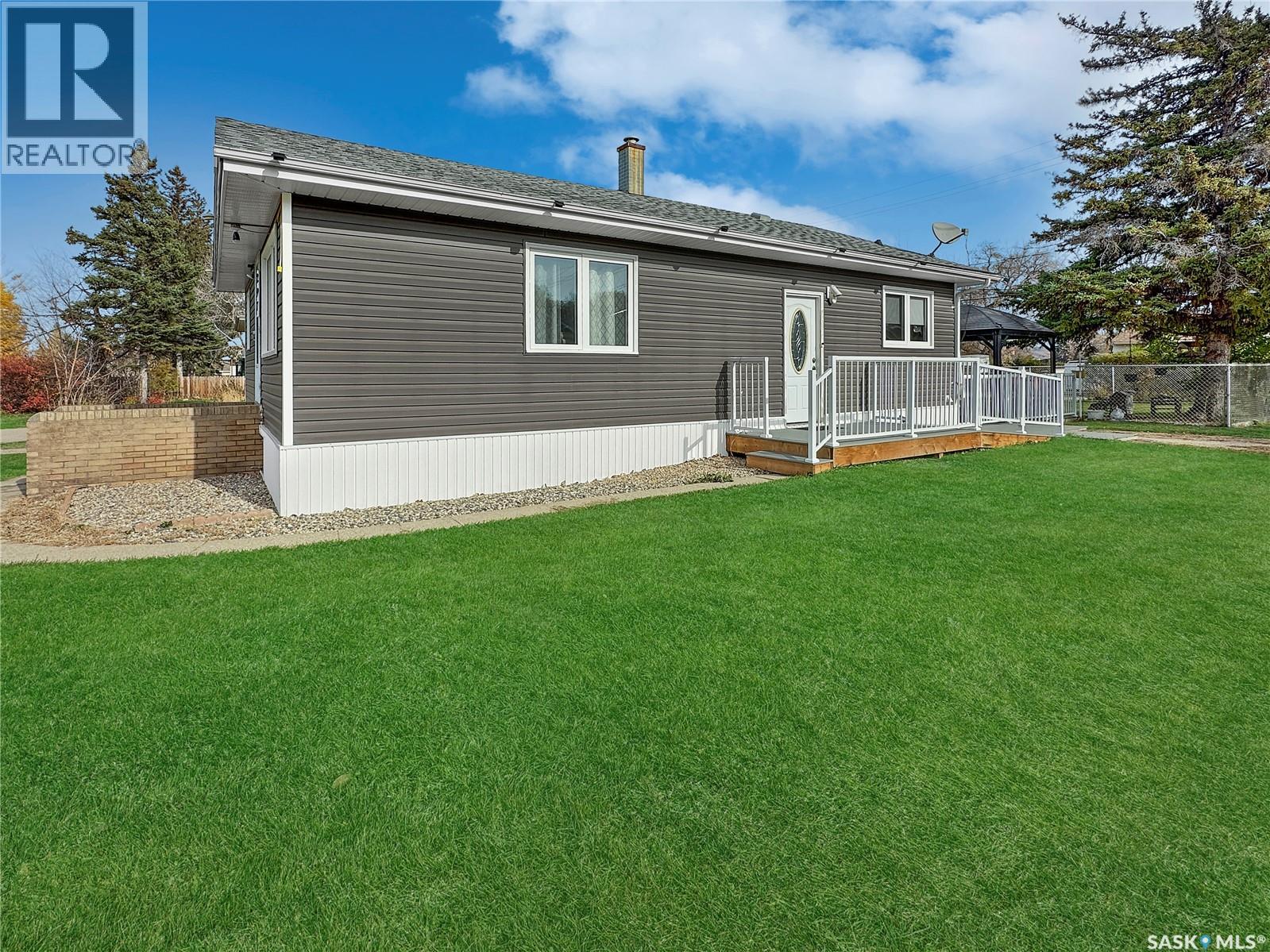 297 Boundary Avenue S, Fort Qu'appelle, Saskatchewan  S0G 1S0 - Photo 1 - SK051969