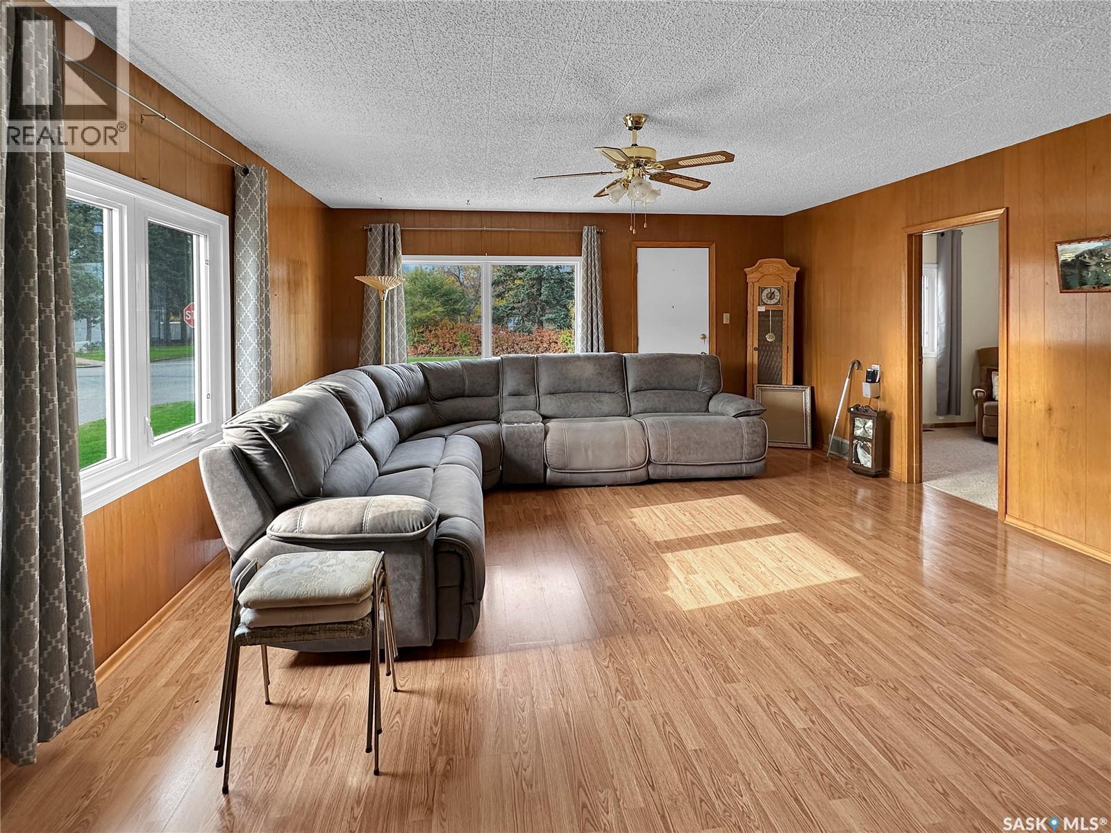 297 Boundary Avenue S, Fort Qu'appelle, Saskatchewan  S0G 1S0 - Photo 4 - SK051969