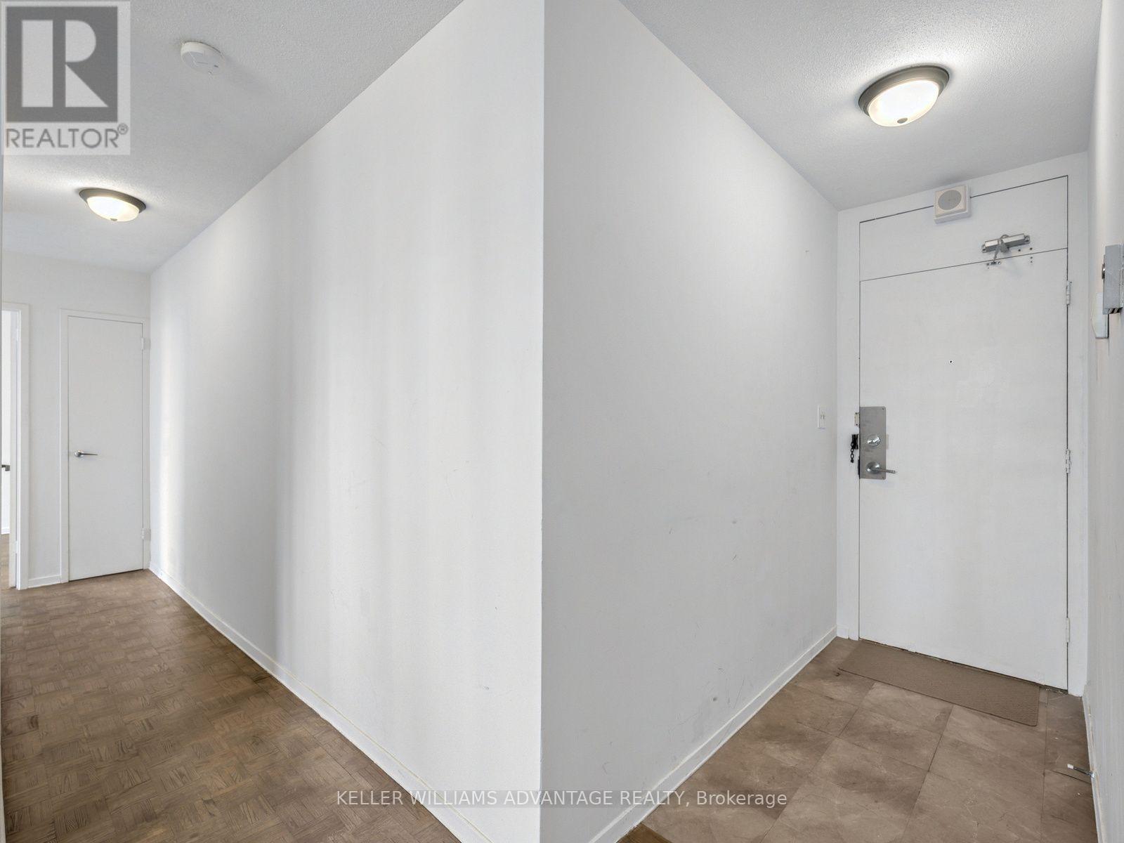 807 - 40 Homewood Avenue, Toronto, Ontario  M4Y 2K2 - Photo 13 - C14117220