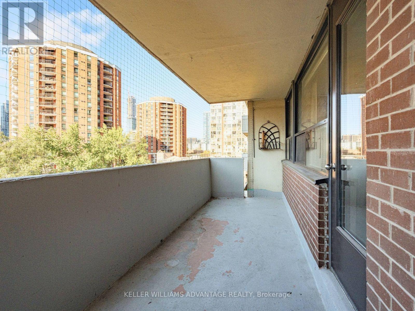 807 - 40 Homewood Avenue, Toronto, Ontario  M4Y 2K2 - Photo 19 - C14117220