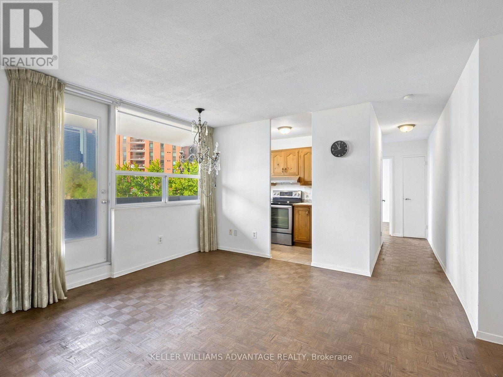 807 - 40 Homewood Avenue, Toronto, Ontario  M4Y 2K2 - Photo 3 - C14117220