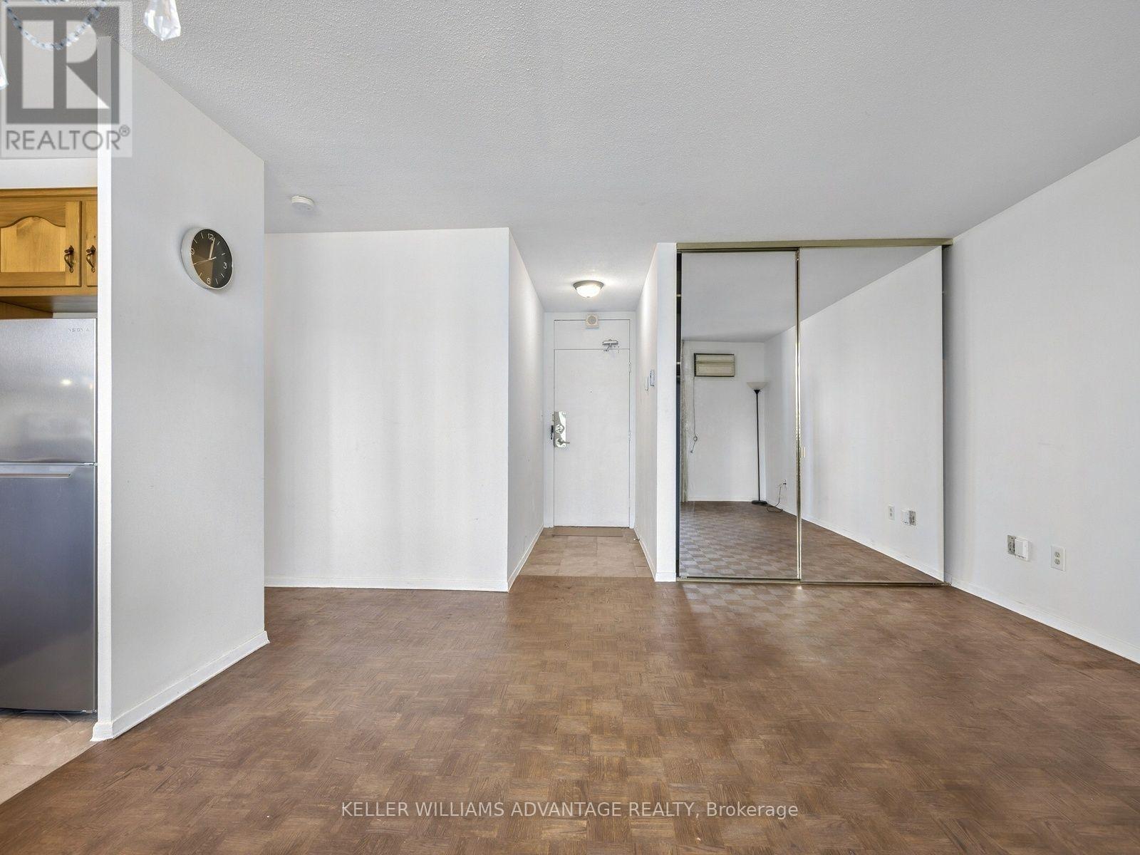 807 - 40 Homewood Avenue, Toronto, Ontario  M4Y 2K2 - Photo 8 - C14117220