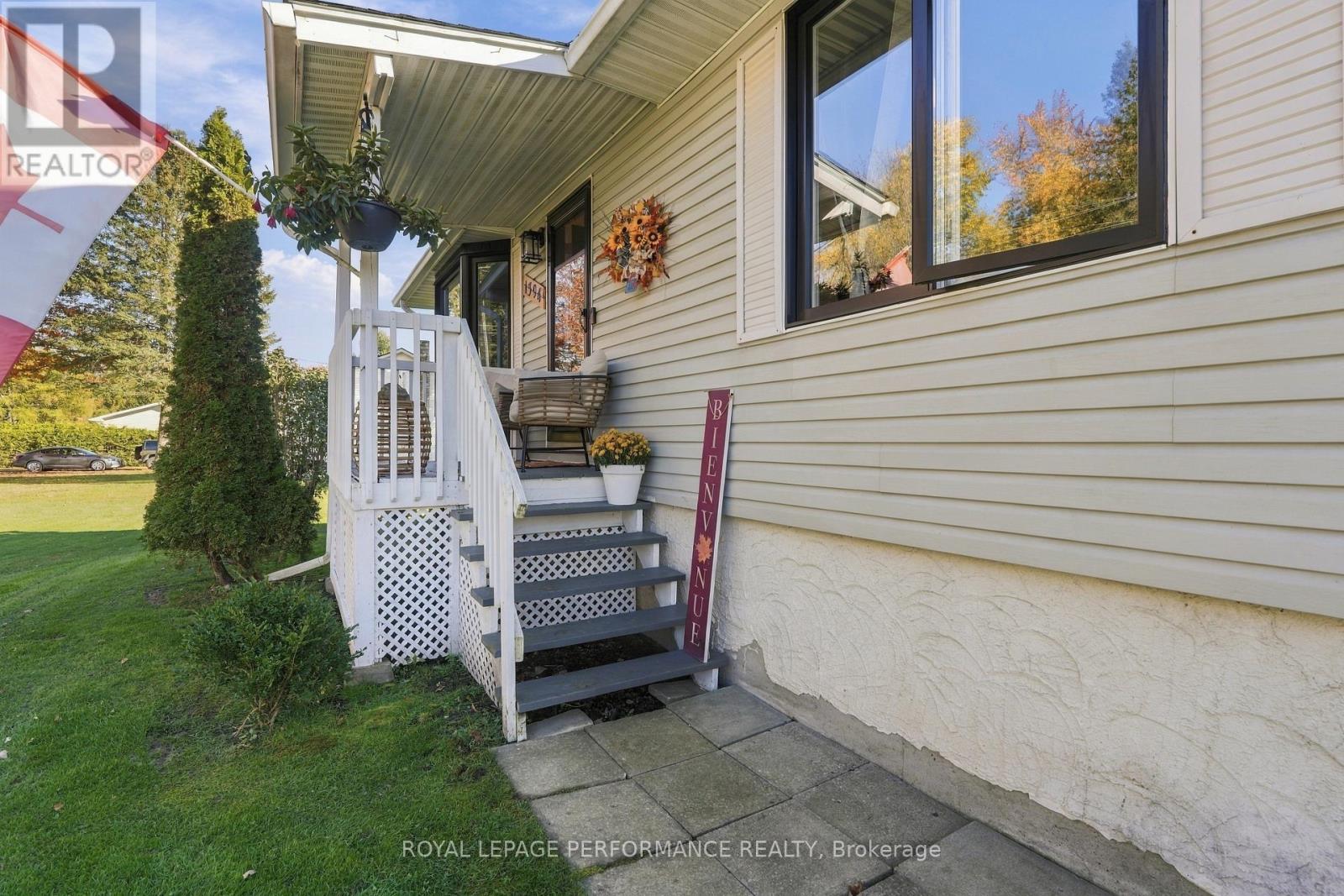 1394 Sandy Hill Road, Champlain, Ontario  K6A 2R2 - Photo 4 - X14117286
