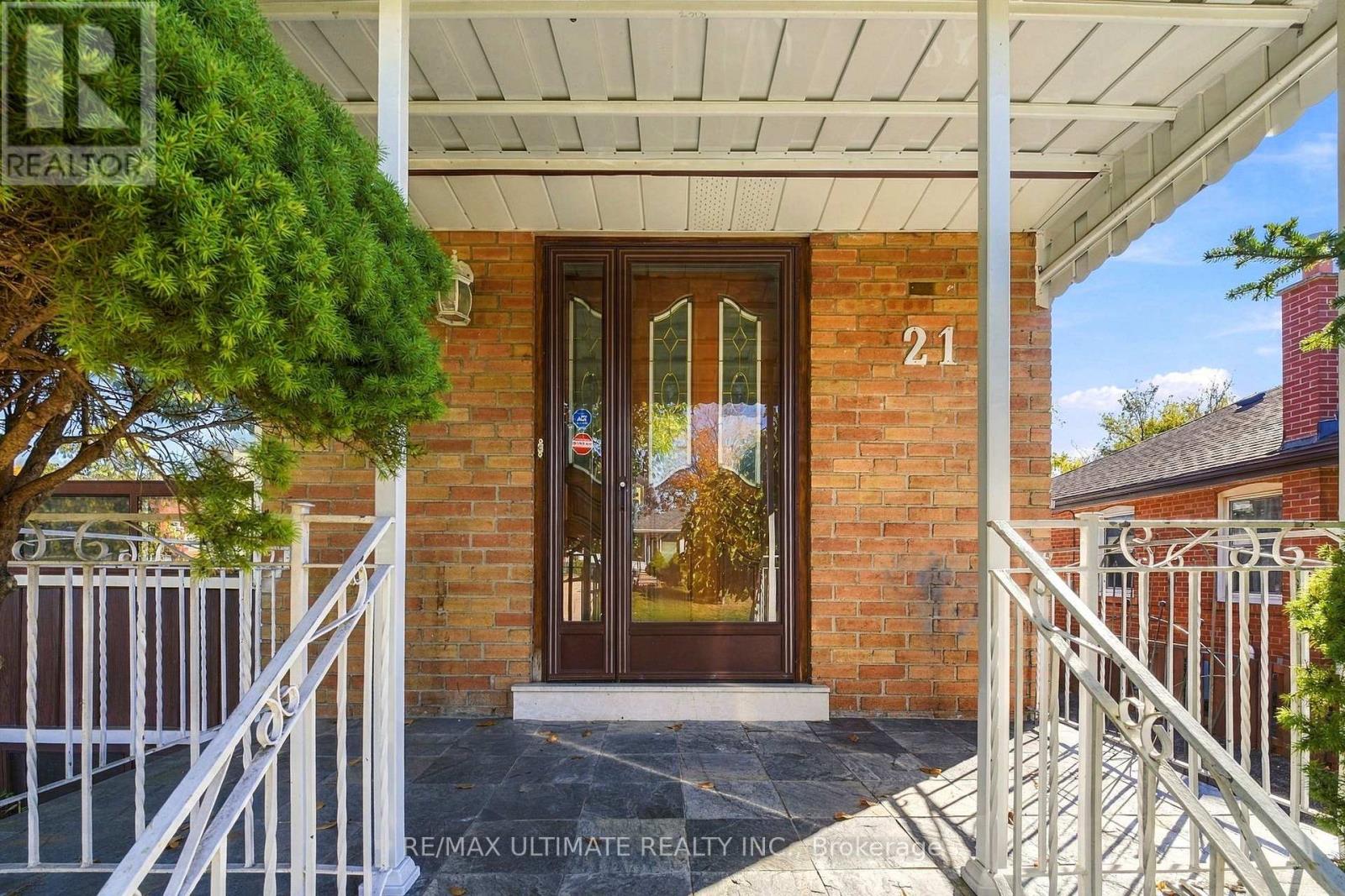 21 Tulip Drive, Toronto, Ontario  M1R 4W3 - Photo 2 - E14117114