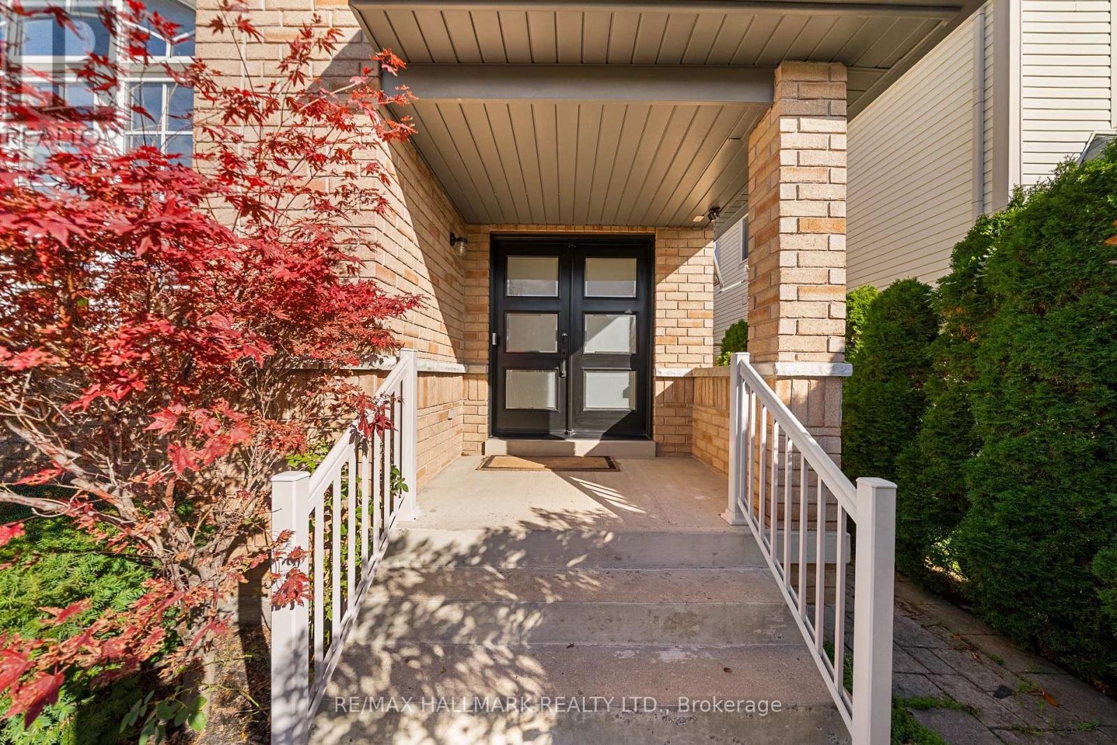 583 Fleetwood Drive, Oshawa, Ontario  L1K 2V7 - Photo 2 - E14117284
