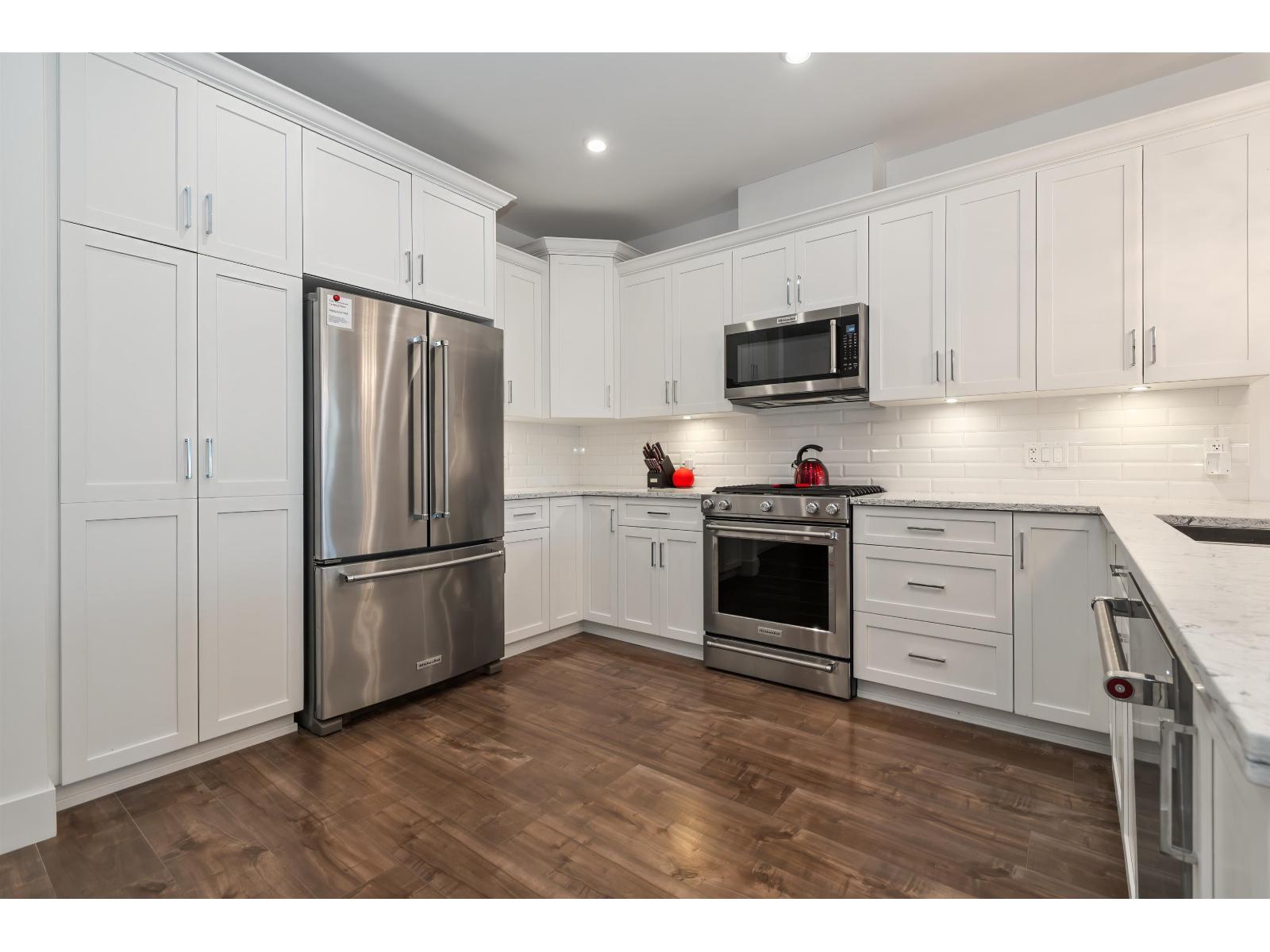 205 5384 TYEE LANE|Garrison Crossing
