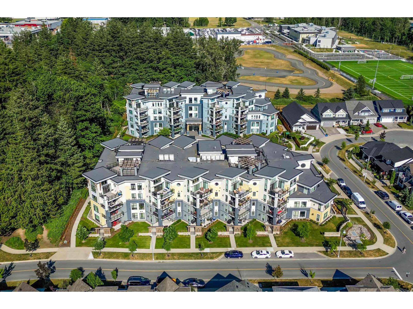 205 5384 TYEE LANE|Garrison Crossing