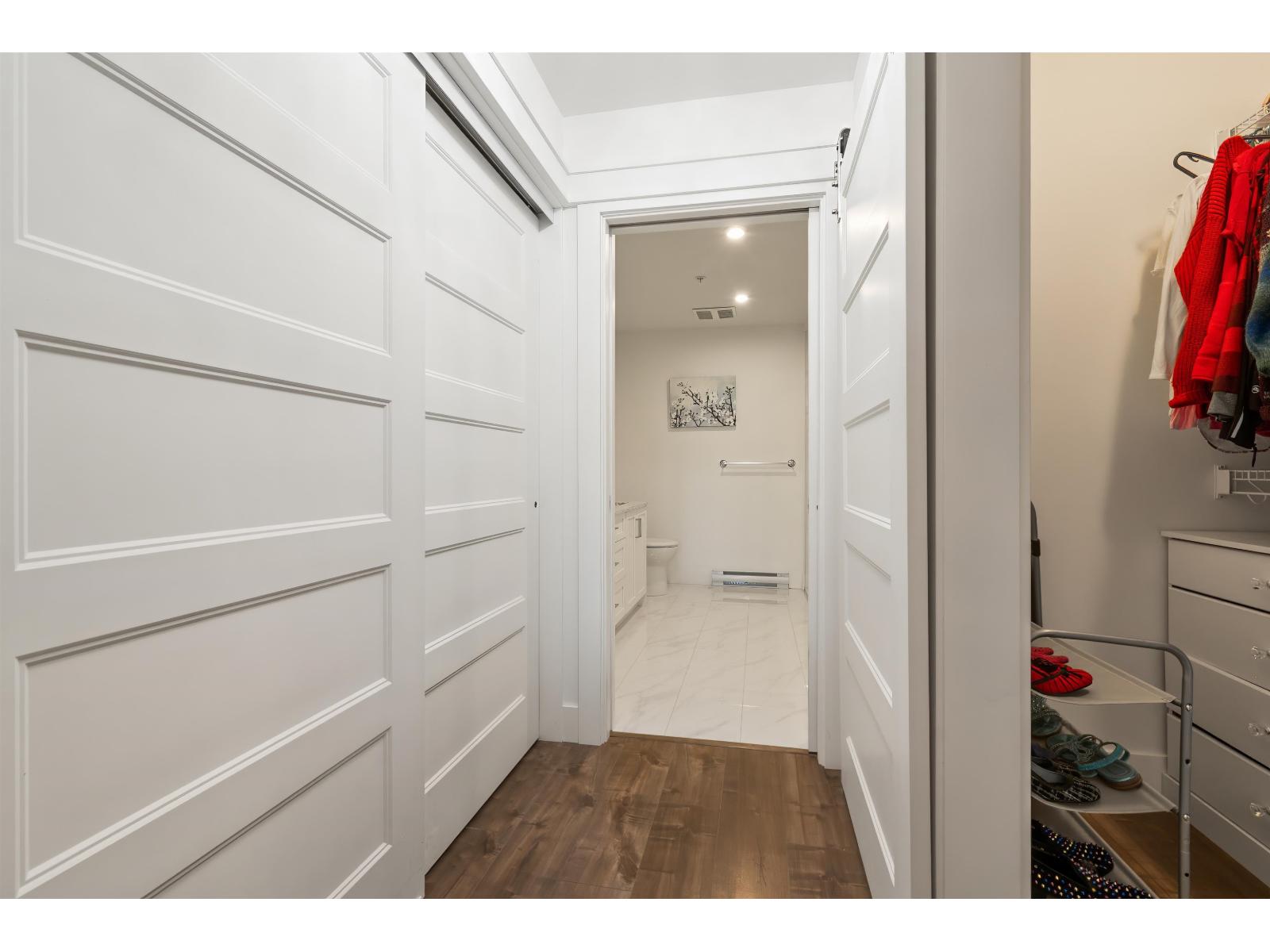 205 5384 TYEE LANE|Garrison Crossing