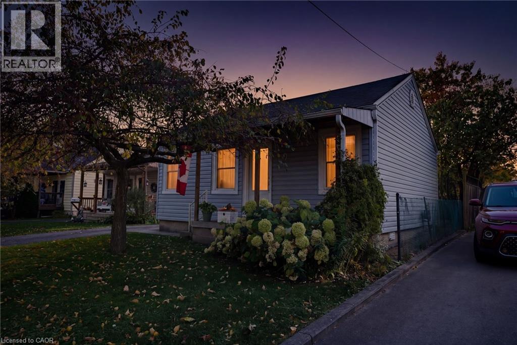 9 Spencer Avenue, Dundas, Ontario  L9H 1E7 - Photo 28 - 40872795