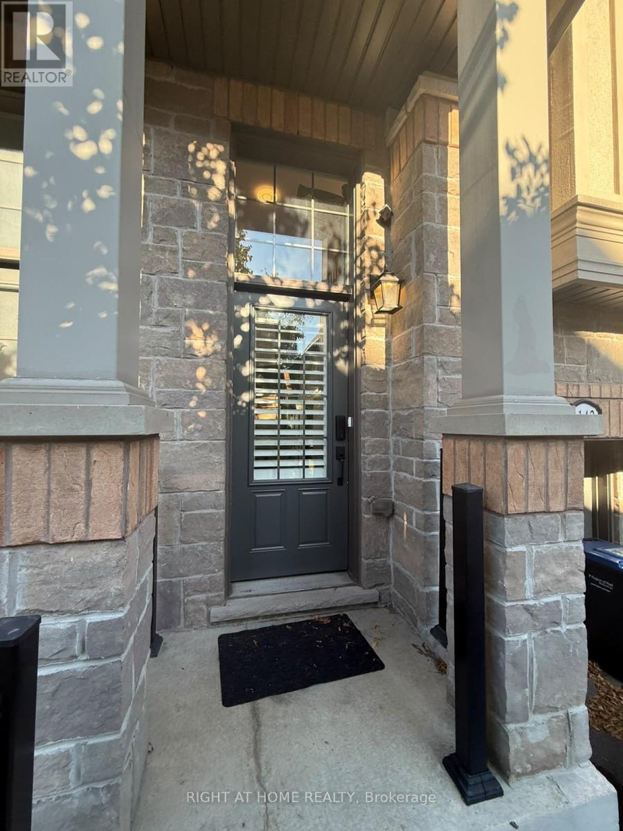 1142 Beachcomber Road, Mississauga, Ontario  L5G 0B5 - Photo 3 - W14117184