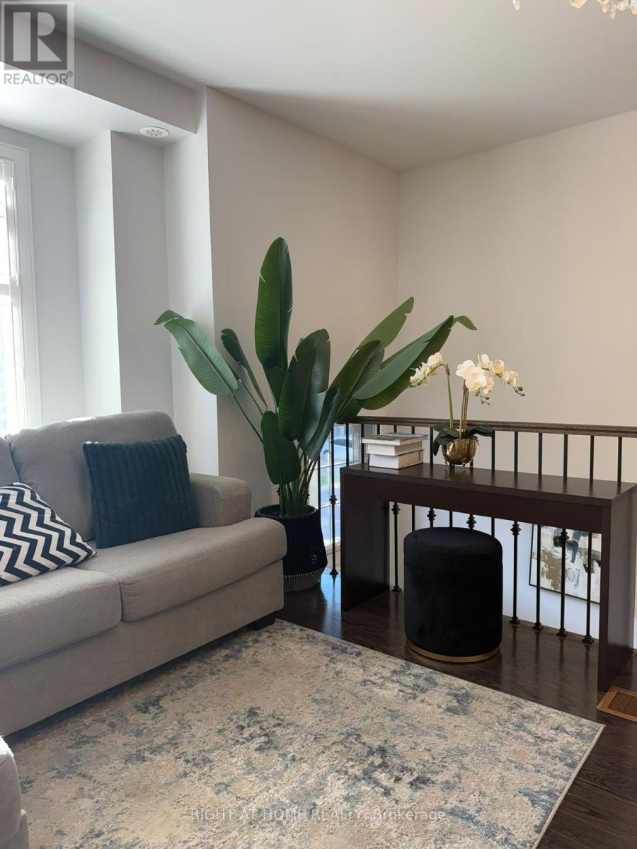 1142 Beachcomber Road, Mississauga, Ontario  L5G 0B5 - Photo 7 - W14117184