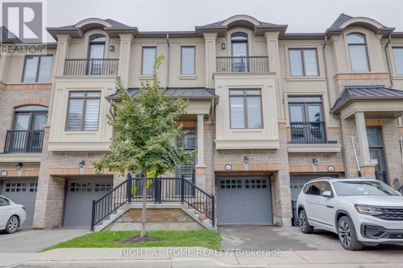 1142 Beachcomber Road, Mississauga, Ontario  L5G 0B5 - Photo 1 - W14117192