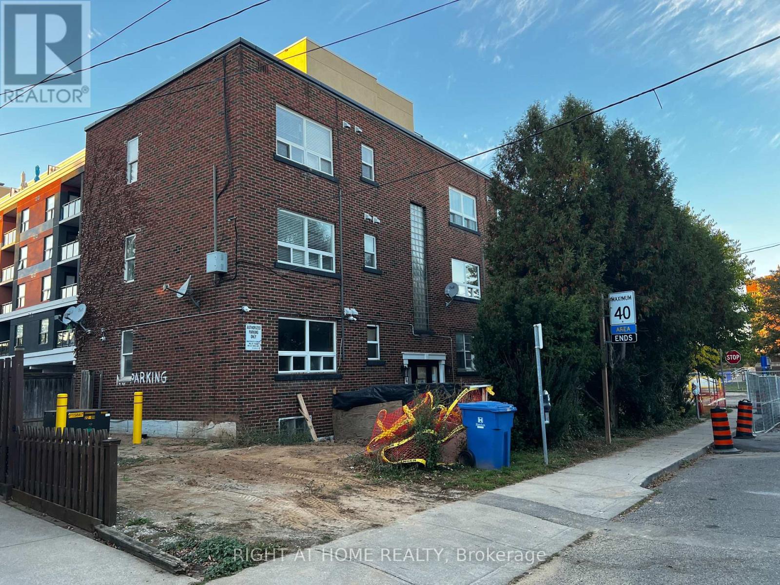 UNIT 6 - 4 GROSVENOR AVENUE S, Hamilton, Ontario