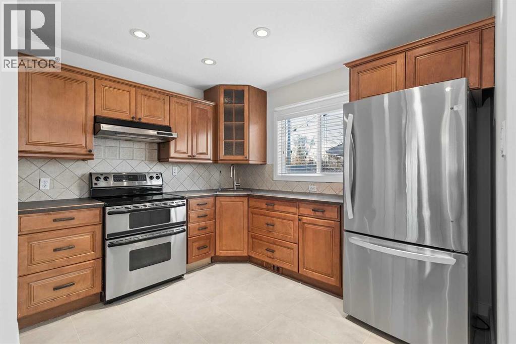 31 Hoover Place Sw, Calgary, Alberta  T2V 3G5 - Photo 13 - A2353409