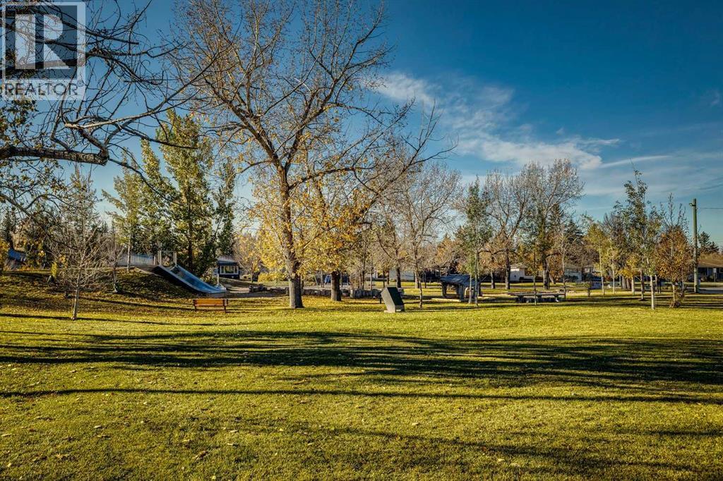 31 Hoover Place Sw, Calgary, Alberta  T2V 3G5 - Photo 37 - A2353409