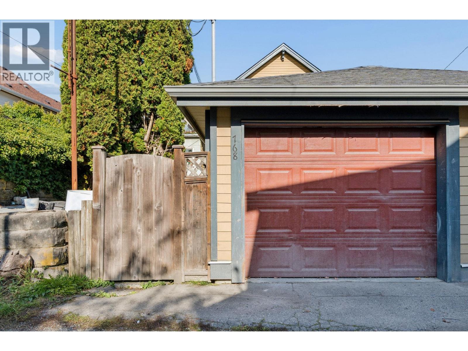 768 E 11th Avenue, Vancouver, British Columbia  V5T 2E5 - Photo 32 - R3178375