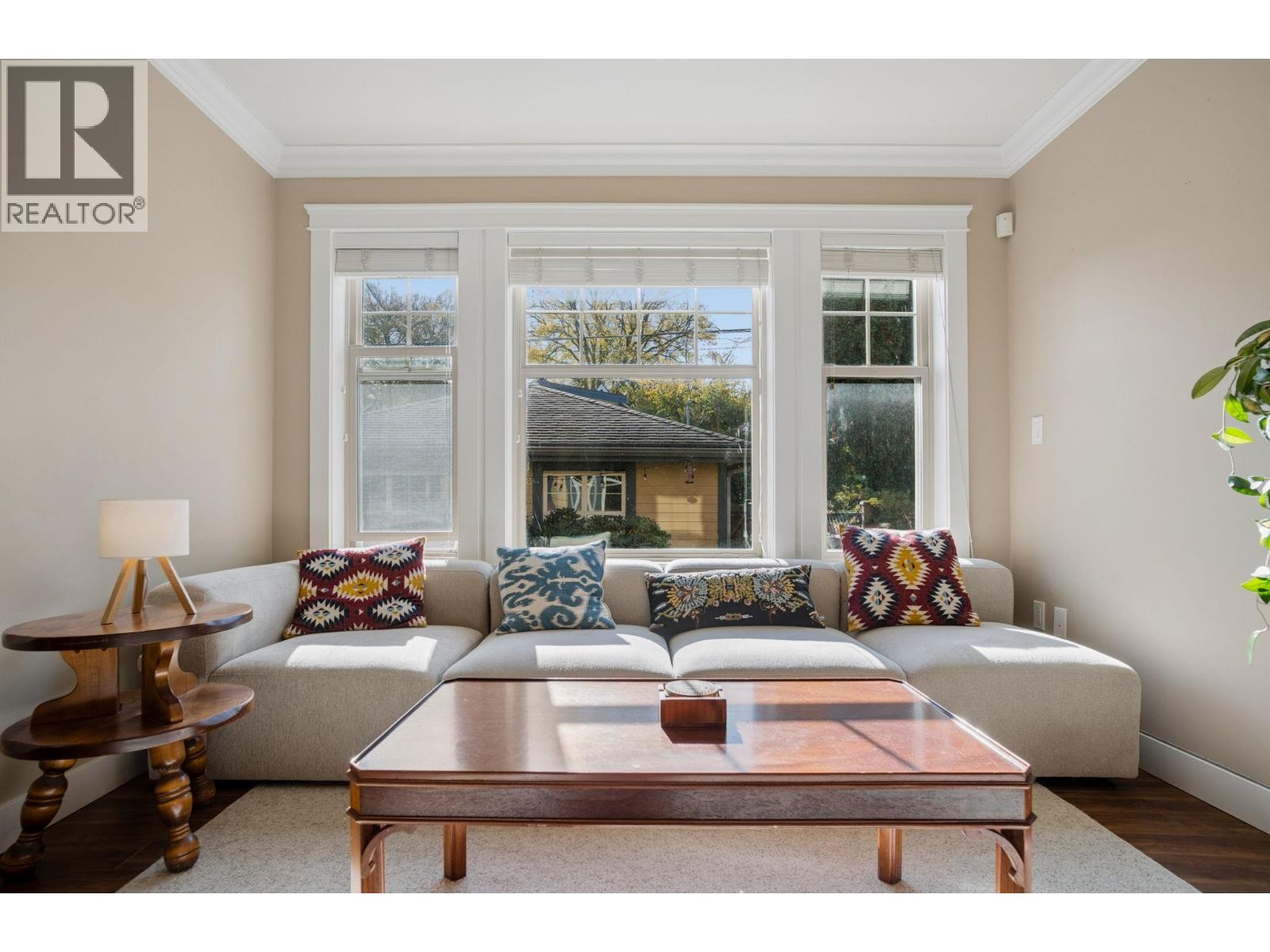 768 E 11th Avenue, Vancouver, British Columbia  V5T 2E5 - Photo 6 - R3178375