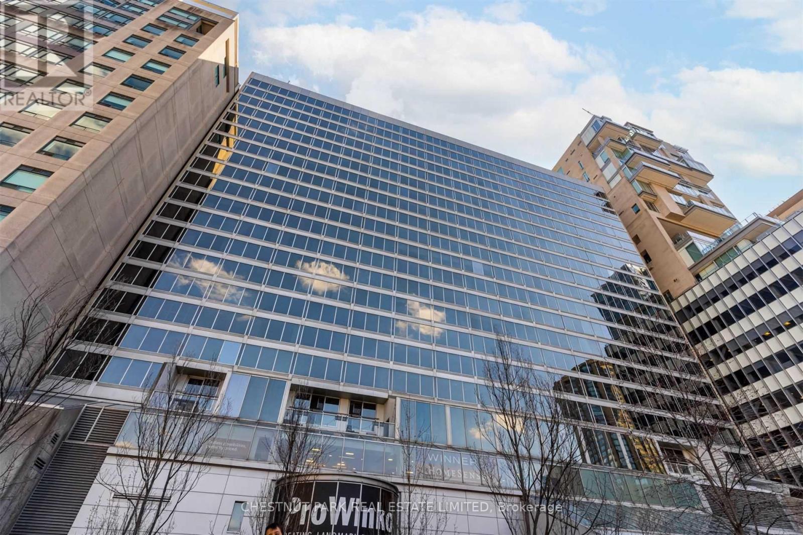 1206 - 110 Bloor Street W, Toronto, Ontario  M5S 2W7 - Photo 2 - C14117340