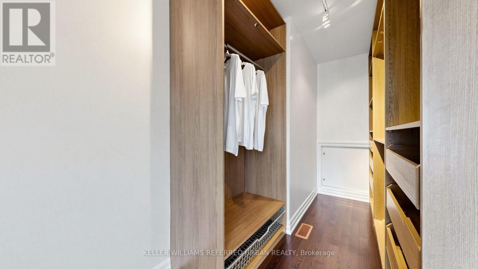 11 Crestland Avenue, Toronto, Ontario  M4C 3K9 - Photo 28 - E14117314