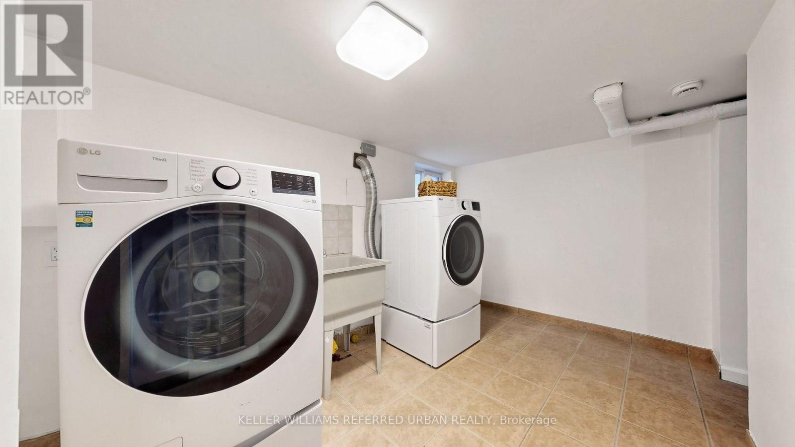 11 Crestland Avenue, Toronto, Ontario  M4C 3K9 - Photo 45 - E14117314
