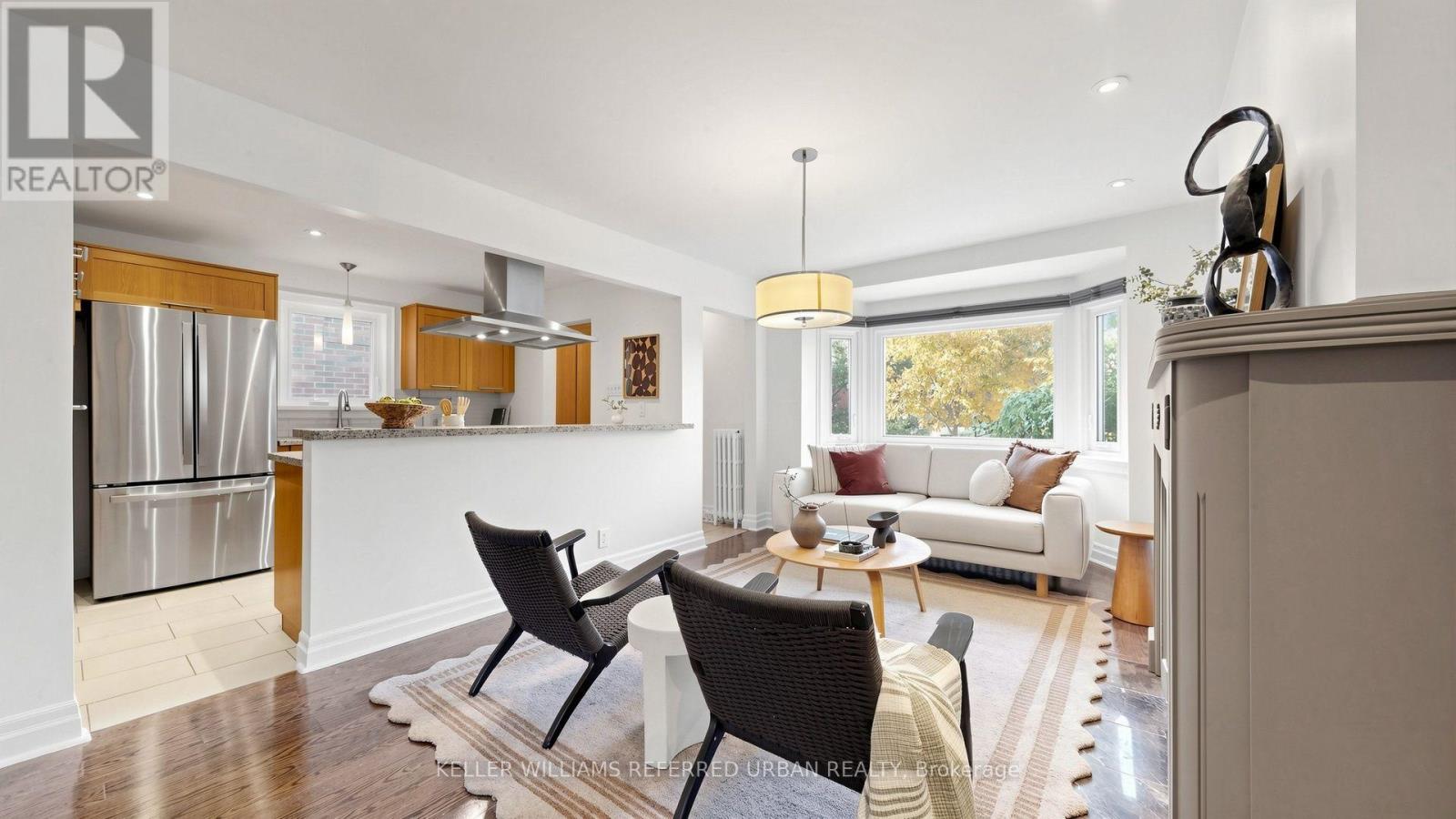 11 Crestland Avenue, Toronto, Ontario  M4C 3K9 - Photo 6 - E14117314