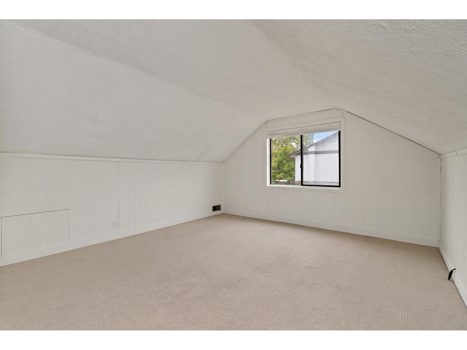 9428 MCNAUGHT ROAD|Chilliwack Proper East