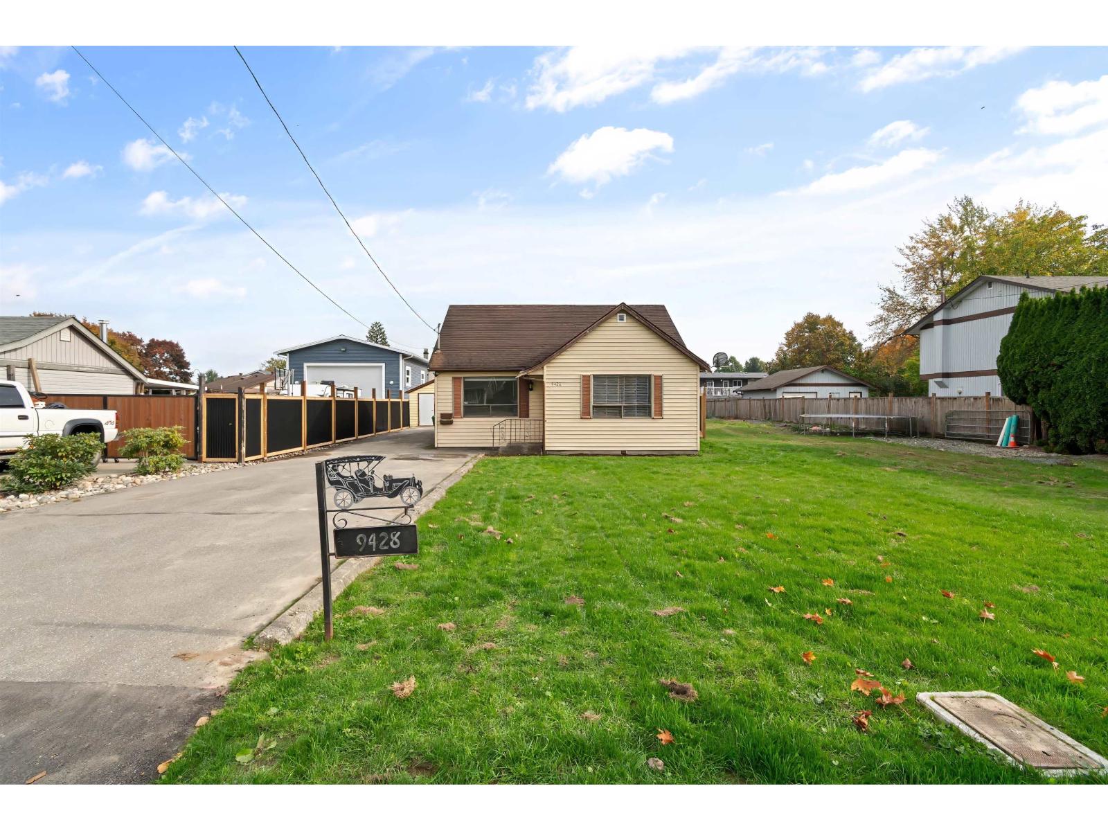 9428 MCNAUGHT ROAD|Chilliwack Proper East