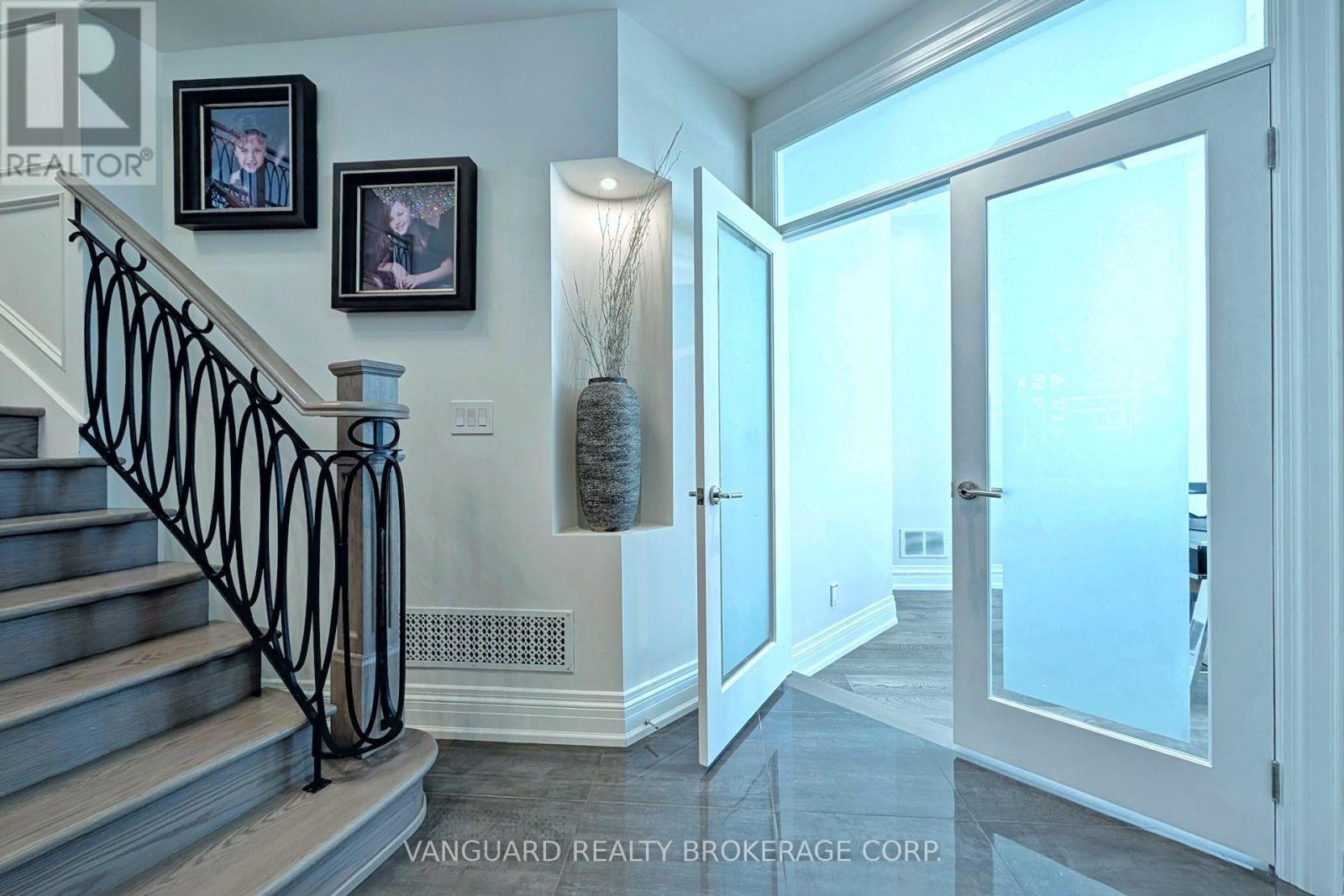 197 Treelawn Boulevard, Vaughan, Ontario  L0J 1C0 - Photo 18 - N14117330