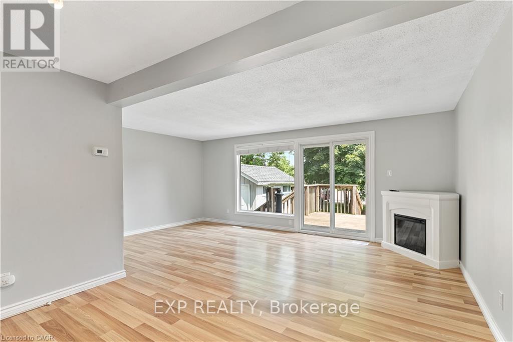 432b Dunvegan Drive, Waterloo, Ontario  N2K 2C7 - Photo 7 - X14117386