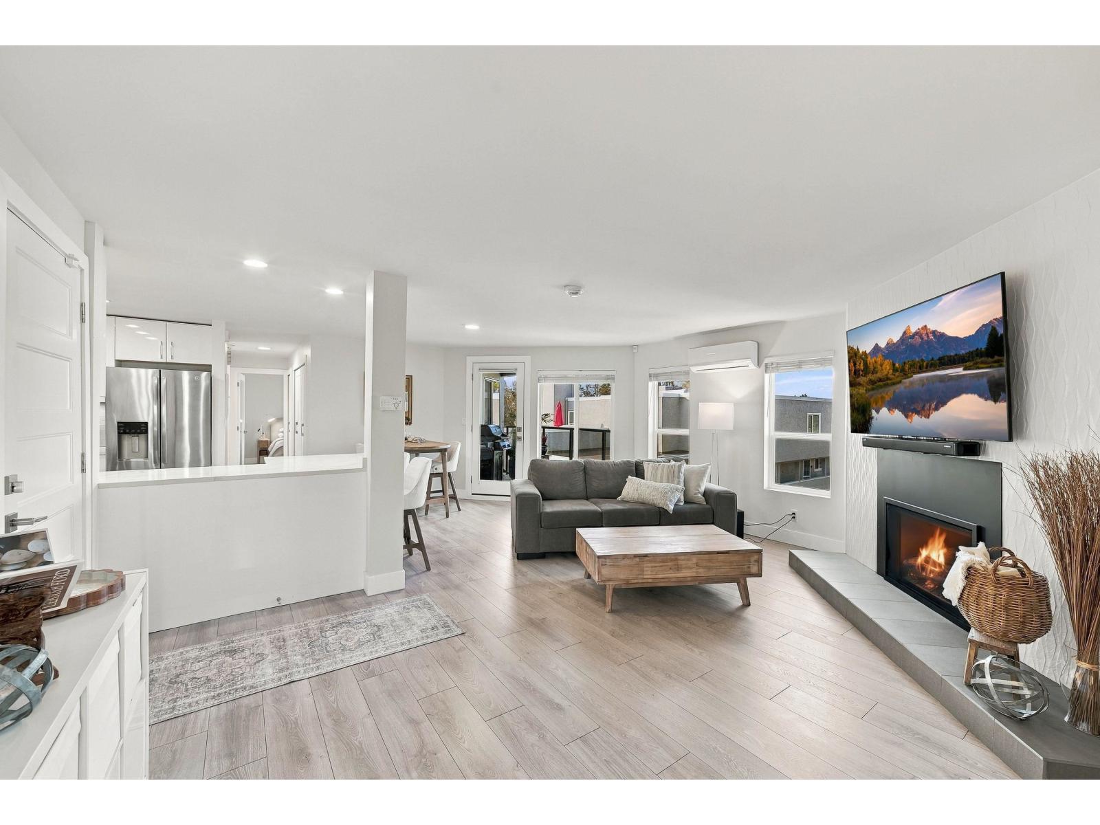 9 15989 Marine Drive, White Rock, British Columbia  V4B 1G1 - Photo 5 - R3177094