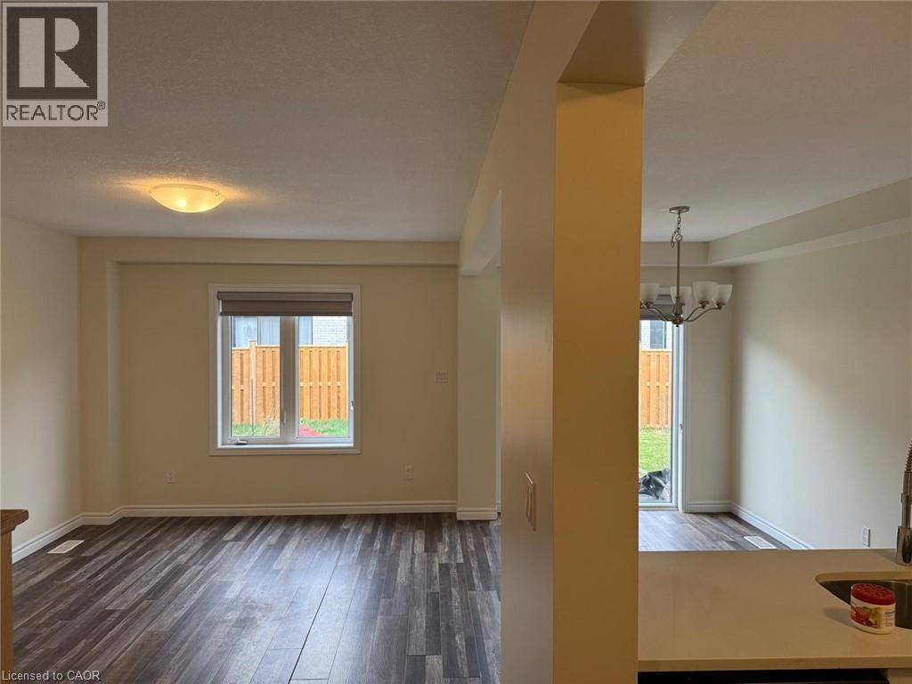 311 Bradshaw Drive, Stratford, Ontario  N5A 0K2 - Photo 6 - 40874082