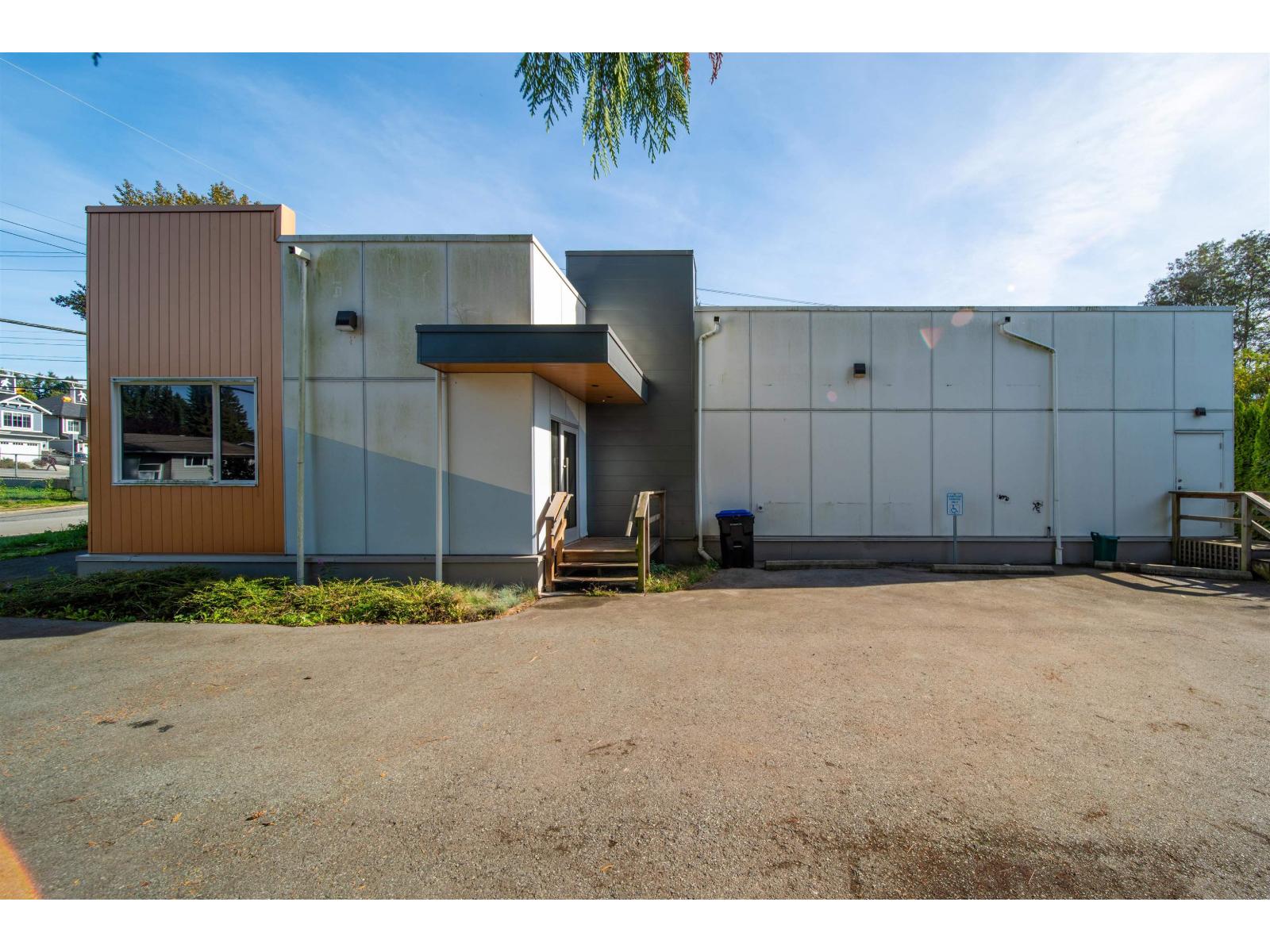 7291 Wren Street, Mission, British Columbia  V2V 3B3 - Photo 3 - C8083101