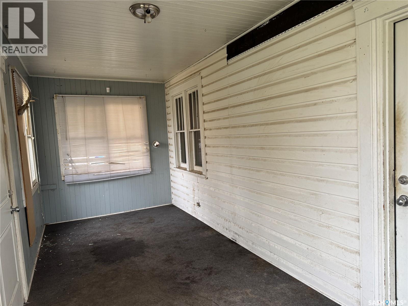 963 Montague Street, Regina, Saskatchewan  S4T 3H4 - Photo 3 - SK051865