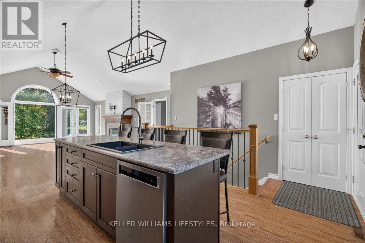 8447 Keith St Street, Lambton Shores, Ontario  N0N 1J7 - Photo 7 - X14117430