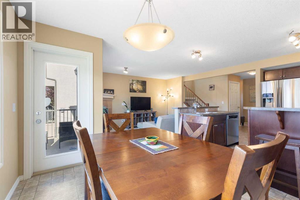 11 Royal Crest Court NW, Calgary, Alberta T3G 5W3 - Photo 12 - A2350656