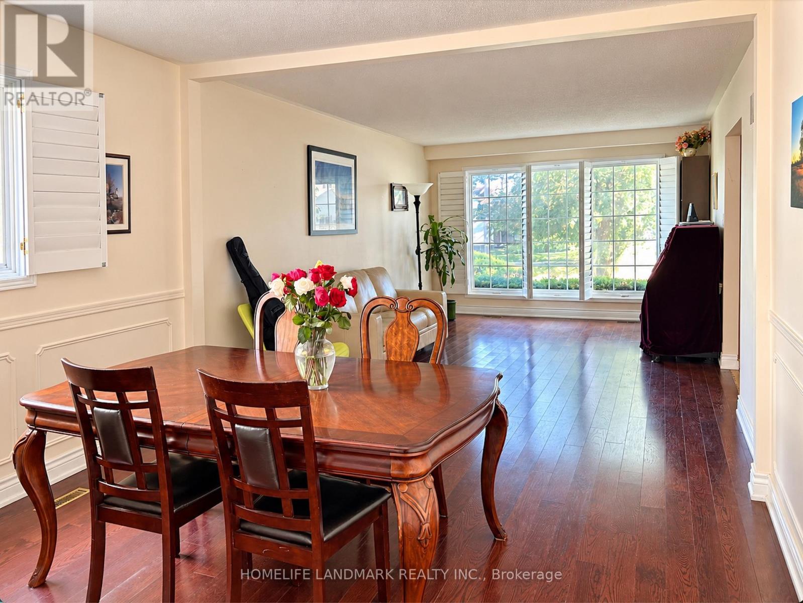 94 Ames Circle, Toronto, Ontario  M3B 3C1 - Photo 4 - C14108358