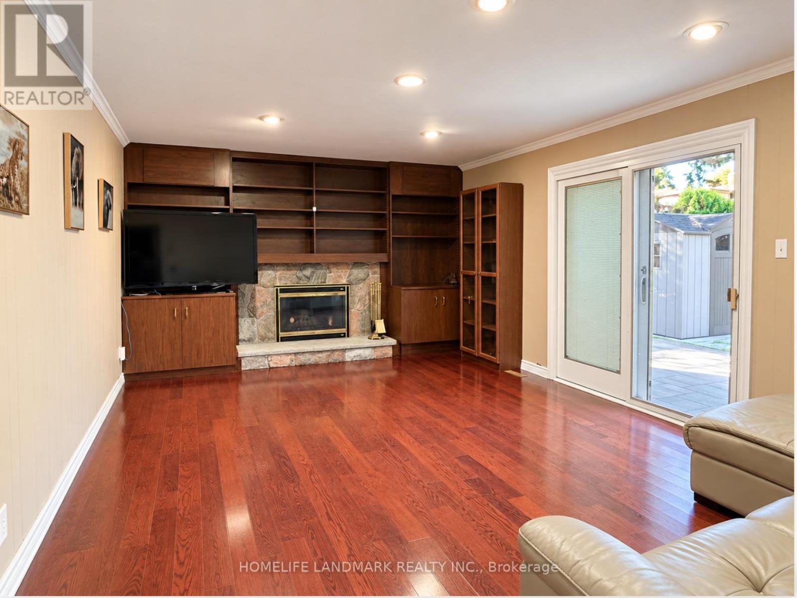 94 Ames Circle, Toronto, Ontario  M3B 3C1 - Photo 5 - C14108358