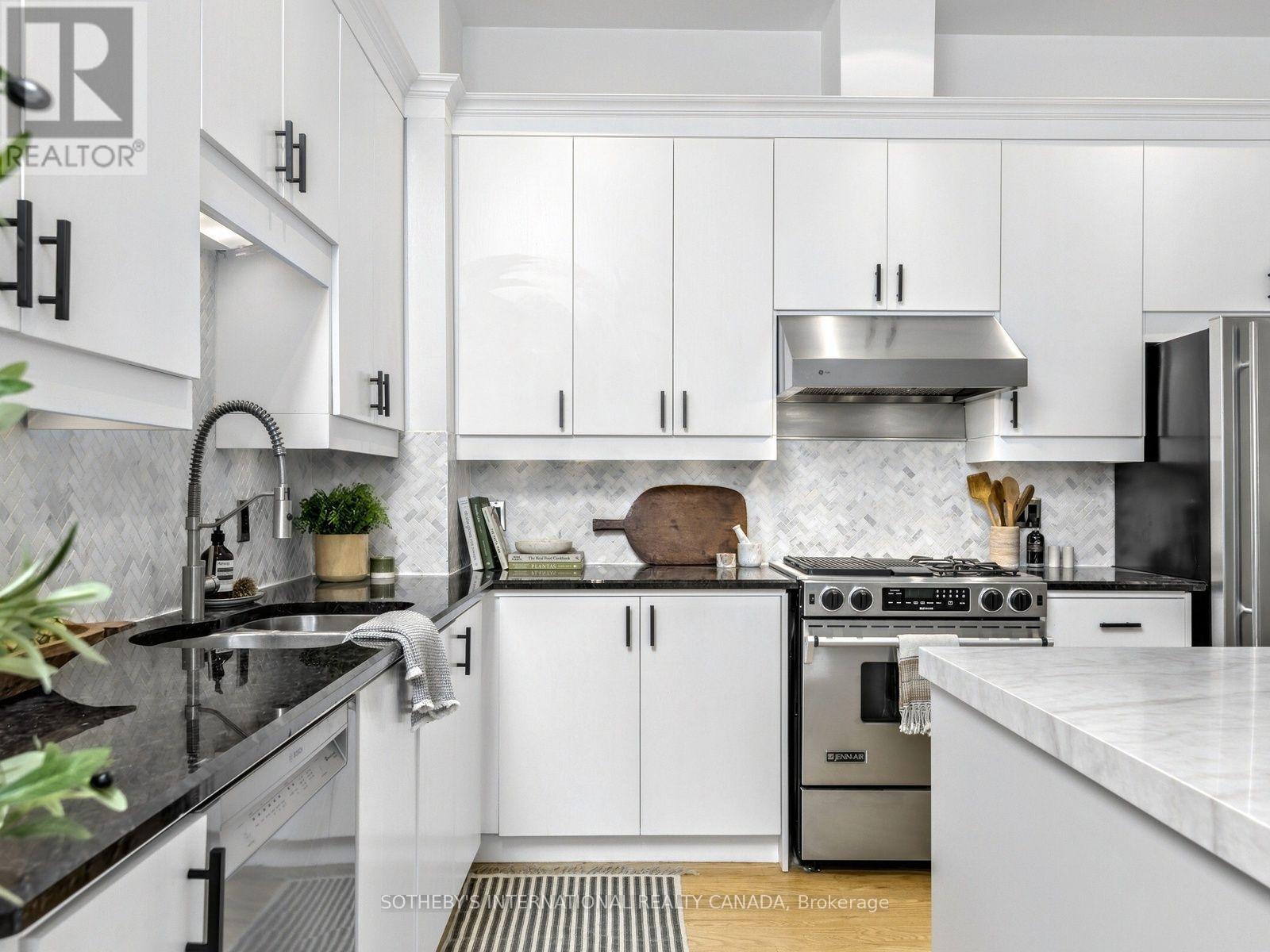 6 - 62 Claremont Street, Toronto, Ontario  M6J 2M5 - Photo 3 - C14117552