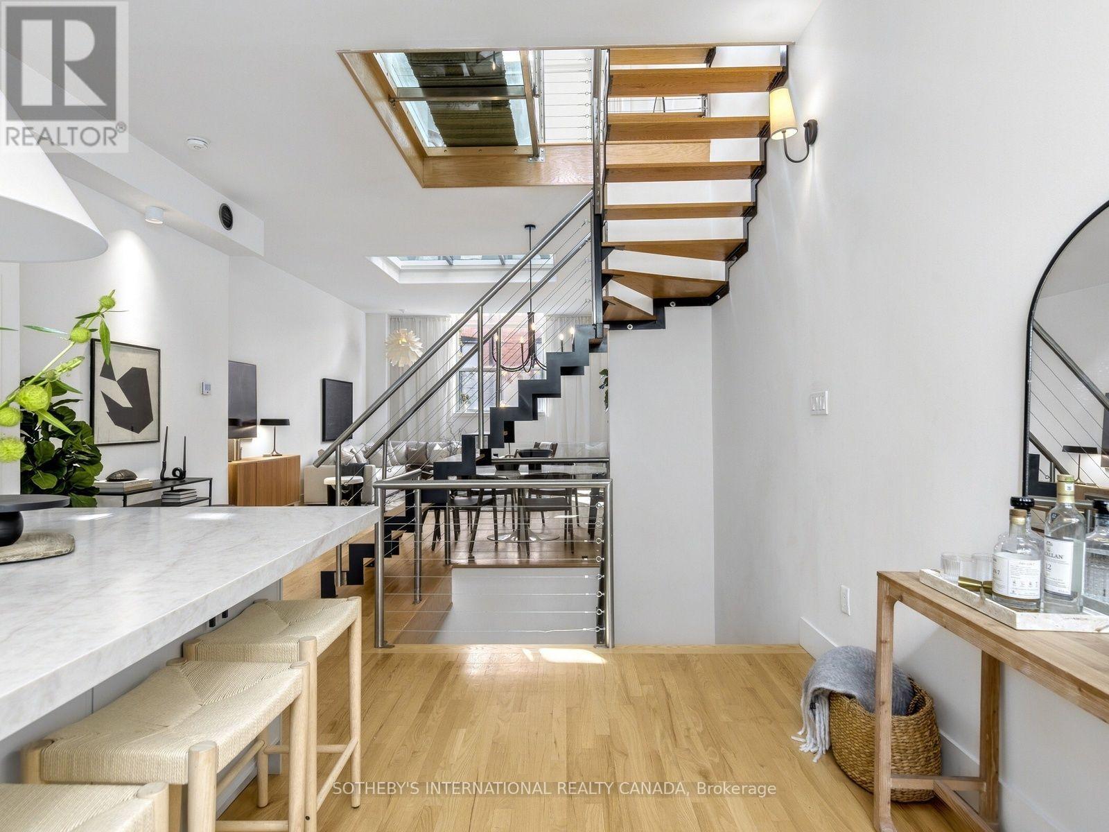 6 - 62 Claremont Street, Toronto, Ontario  M6J 2M5 - Photo 4 - C14117552
