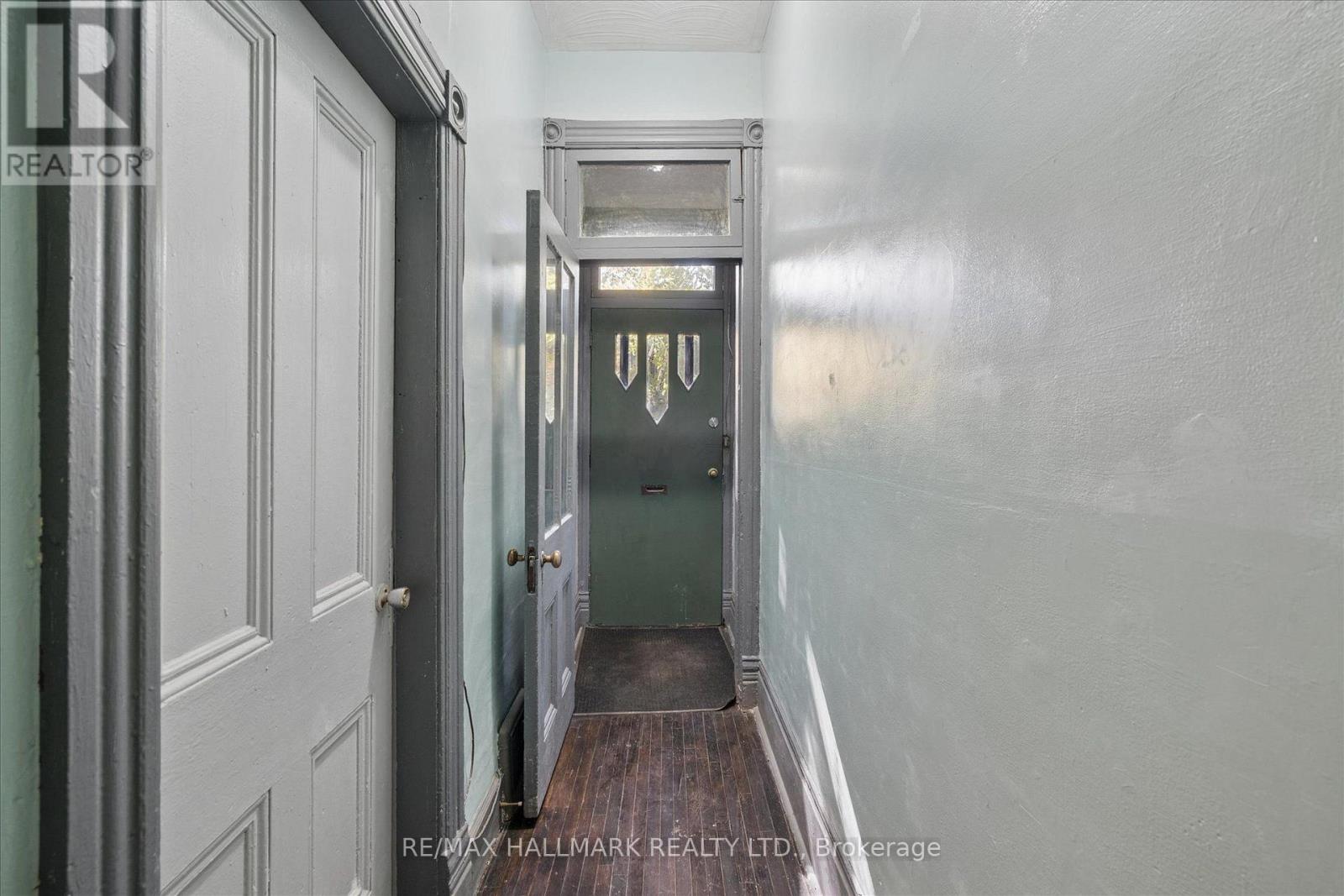 4 First Avenue, Toronto, Ontario  M4M 1W8 - Photo 2 - E14117528