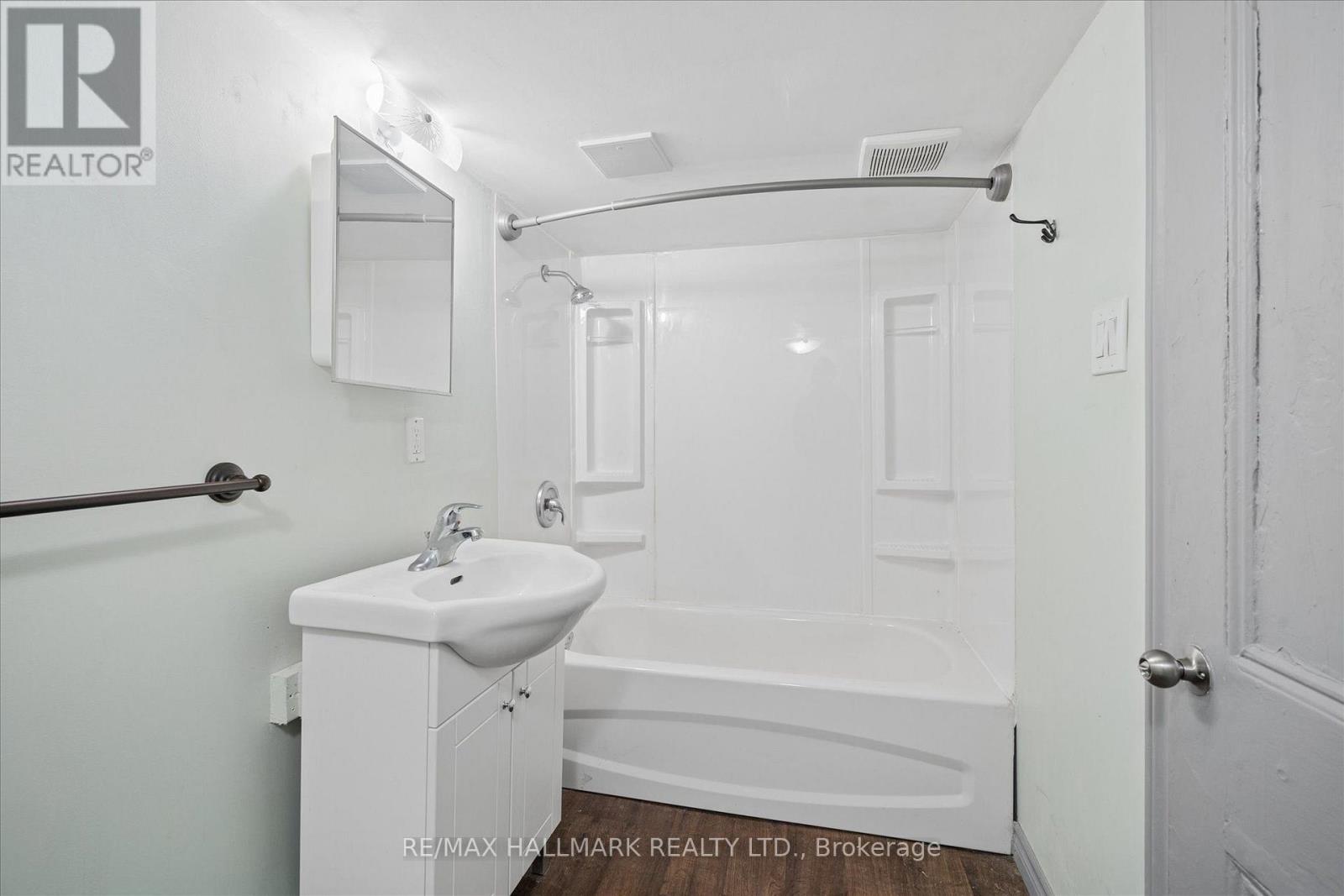 4 First Avenue, Toronto, Ontario  M4M 1W8 - Photo 21 - E14117528